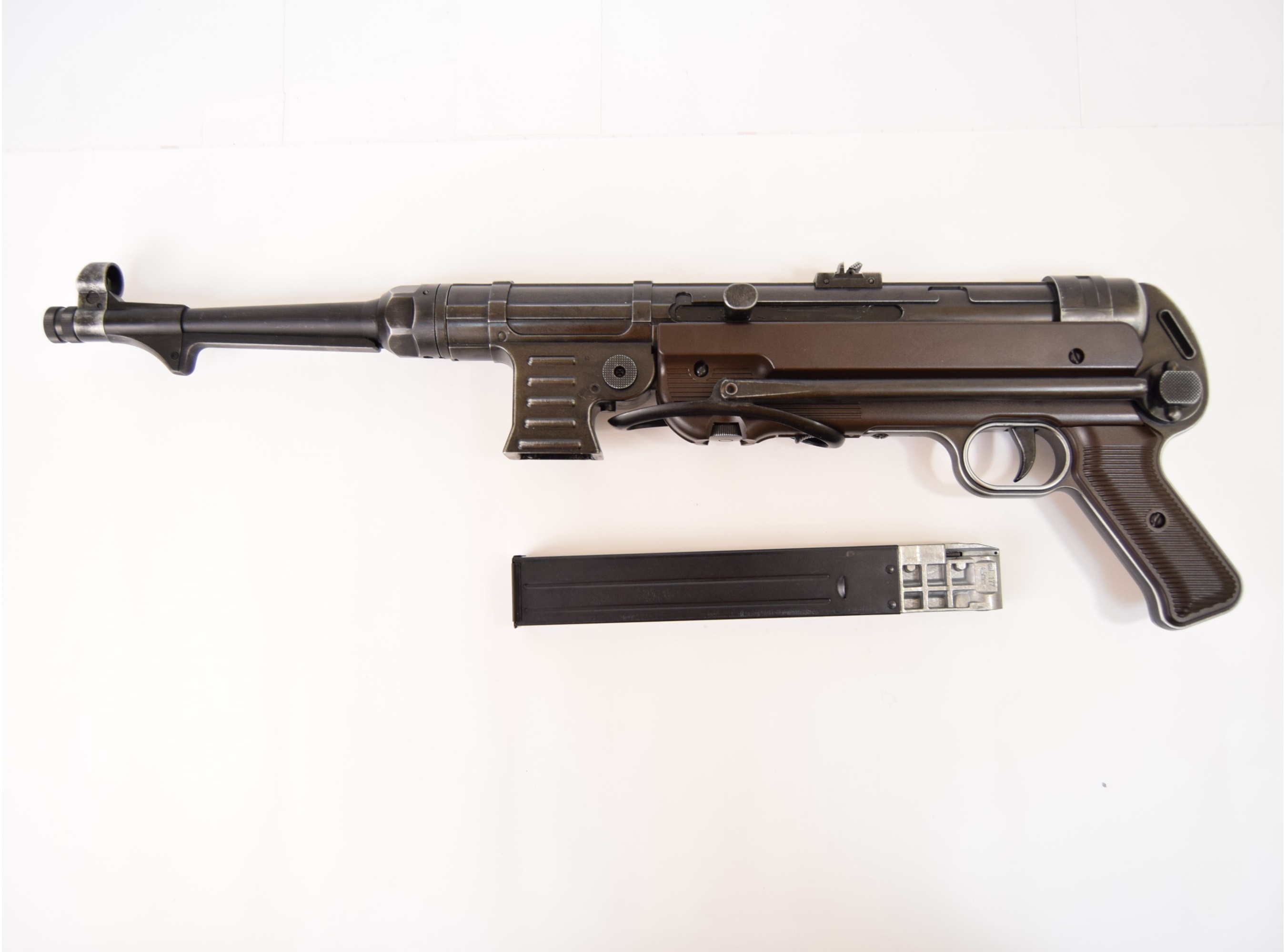Пистолет пневматический Legends MP (German-Legacy Edition), к.4,5мм